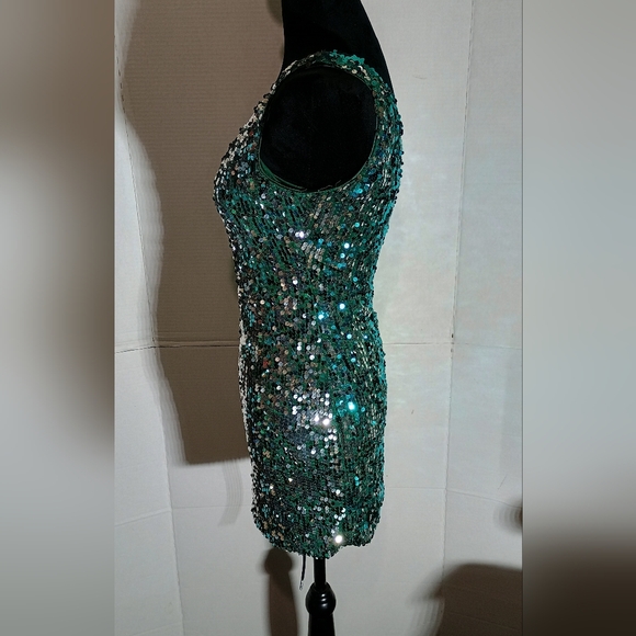 Charlotte Russe Green Sequin Mini Dress Size Small - Picture 5 of 7